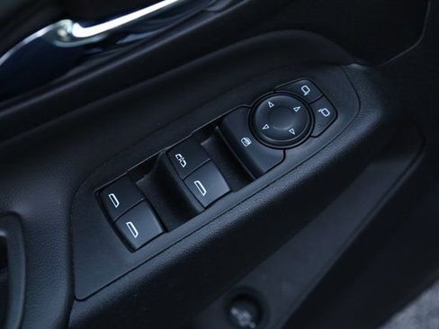 Used 2022 Chevrolet Equinox LT image 12