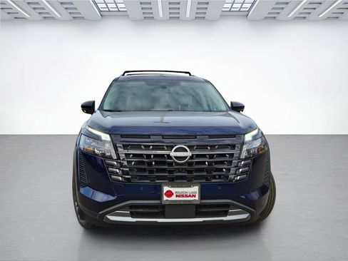 New 2026 Nissan Pathfinder SL w/ SL Premium Package AWD/4WD image 2