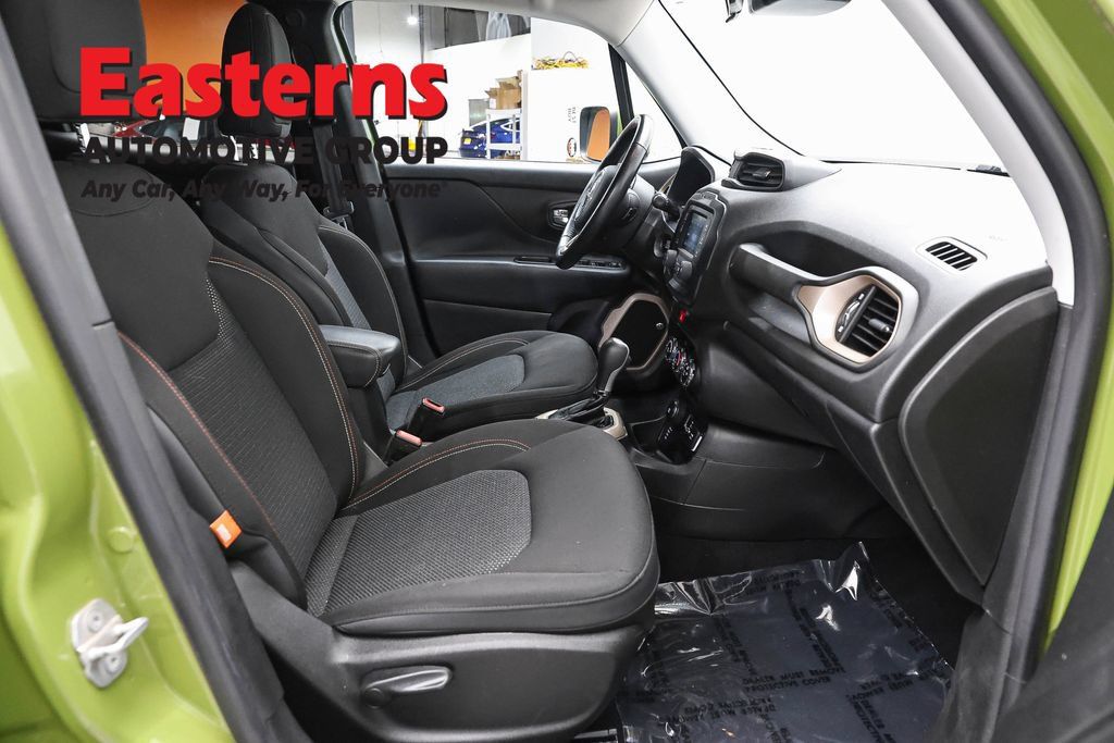 Used 2016 Jeep Renegade 75th Anniversary AWD/4WD image 27