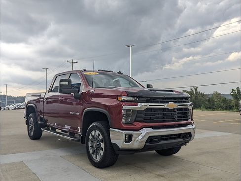 Used 2024 Chevrolet Silverado 2500 LT w/ All Star Edition AWD/4WD image 5