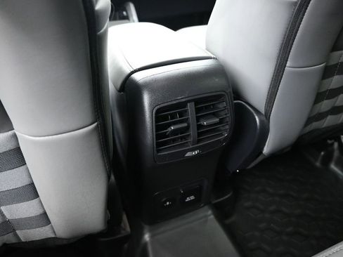 Used 2025 Ford Bronco Sport Badlands image 20