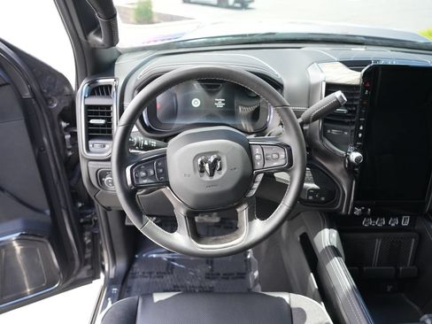 Used 2025 RAM 2500 Limited AWD/4WD image 16