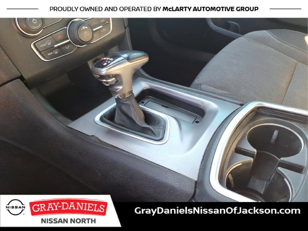 Used 2019 Dodge Charger SXT RWD image 19