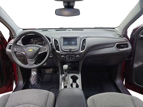 Used 2024 Chevrolet Equinox LT w/ LPO, Floor Liner Package AWD/4WD image 12