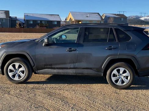 Used 2020 Toyota RAV4 LE image 3