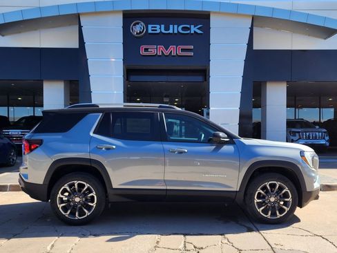 New 2026 GMC Terrain Elevation w/ Elevation Premium Package AWD/4WD image 3