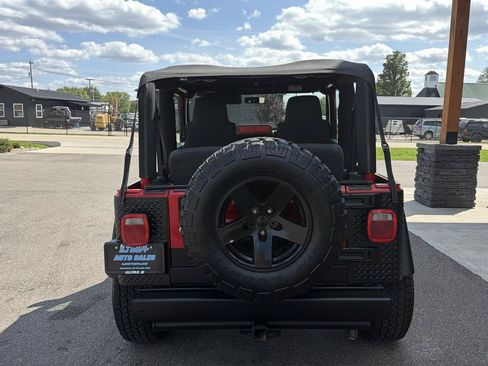 Used 2006 Jeep Wrangler Rubicon AWD/4WD image 5