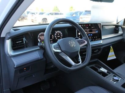 New 2026 Volkswagen Tiguan SE