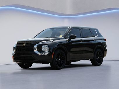 Used 2024 Mitsubishi Outlander SE Black Edition