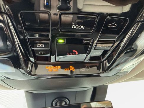 Used 2025 Lexus RX 450h AWD w/ Luxury Package image 25