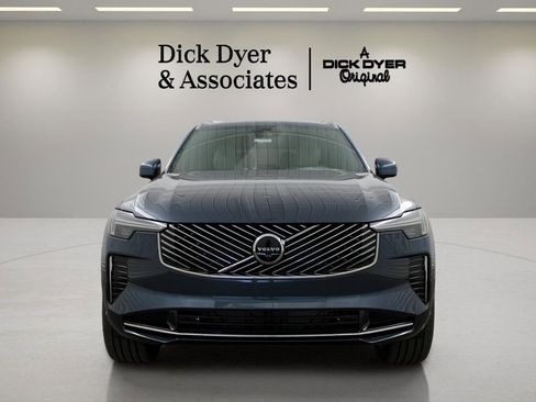 New 2026 Volvo XC90 B6 Plus image 8