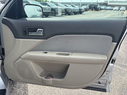 Used 2012 Ford Fusion SE FWD image 32