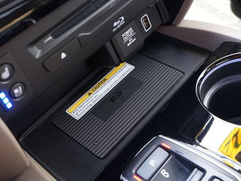 Used 2022 Honda Pilot Elite image 23