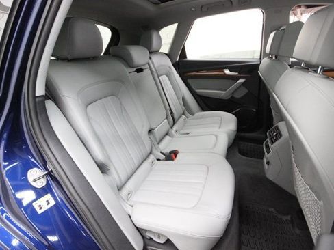 Used 2022 Audi Q5 2.0T Premium w/ Convenience Package image 20