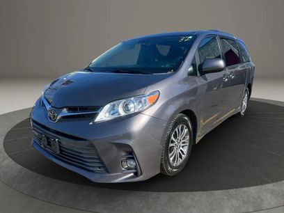 Used 2019 Toyota Sienna XLE