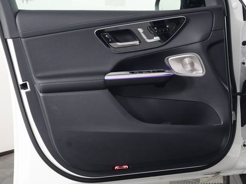 Certified 2026 Mercedes-Benz GLC 300 image 12