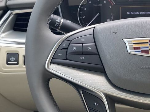 New 2025 Cadillac XT5 Premium Luxury FWD image 13