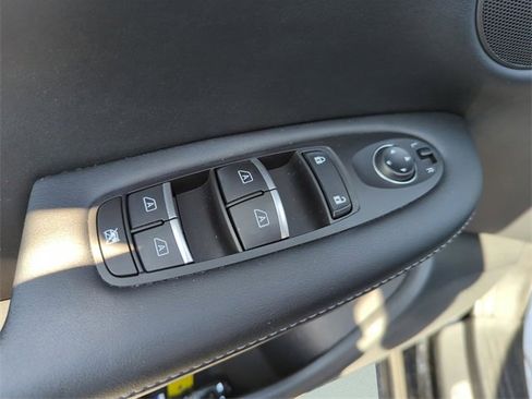 Used 2023 INFINITI QX50 Pure image 29