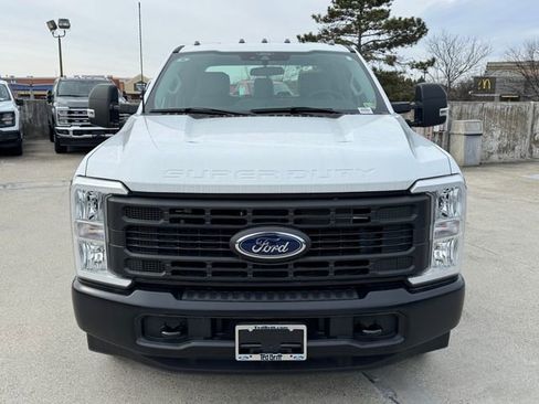 Used 2024 Ford F350 XL RWD image 2