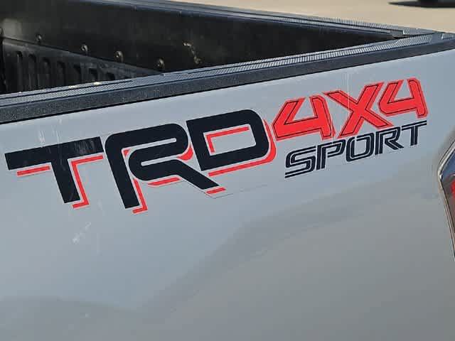 Used 2020 Toyota Tacoma TRD Sport w/ Technology Package AWD/4WD image 11
