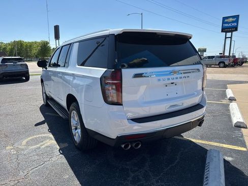 Used 2023 Chevrolet Suburban Premier image 5