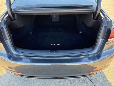 Used 2018 Genesis G80 3.8 w/ Option Group 03 image 10