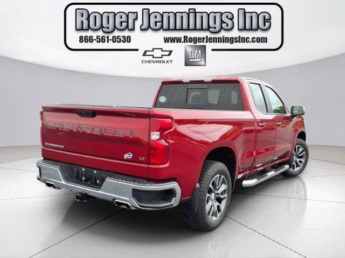 Used 2024 Chevrolet Silverado 1500 LT AWD/4WD image 4