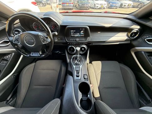 Used 2018 Chevrolet Camaro LT image 19
