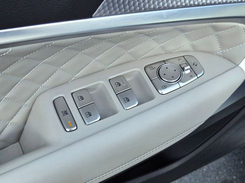 Used 2023 Genesis G70 3.3T w/ Sport Prestige Package image 12