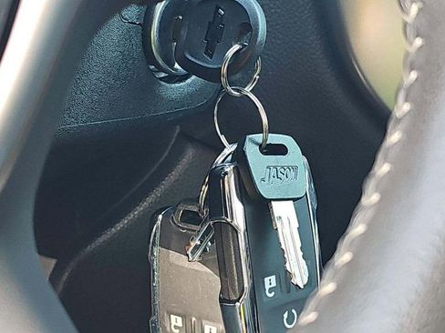 Used 2022 Chevrolet Colorado ZR2 image 18