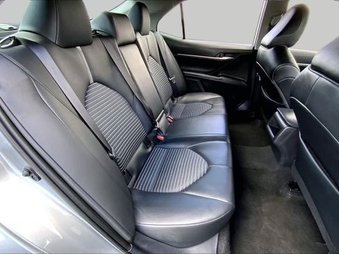 Used 2024 Toyota Camry SE FWD image 19