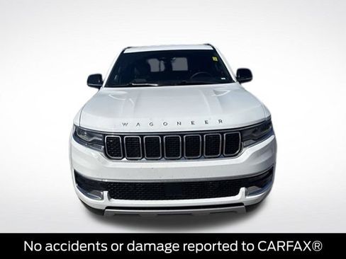 Used 2024 Jeep Wagoneer L Series II RWD image 2