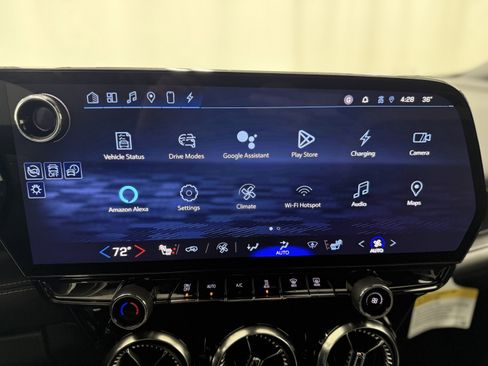 Used 2024 Chevrolet Blazer EV LT image 18