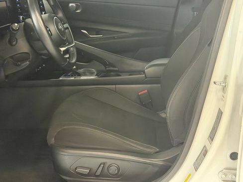 Certified 2022 Hyundai Elantra SEL w/ Convenience + Premium Package FWD image 11