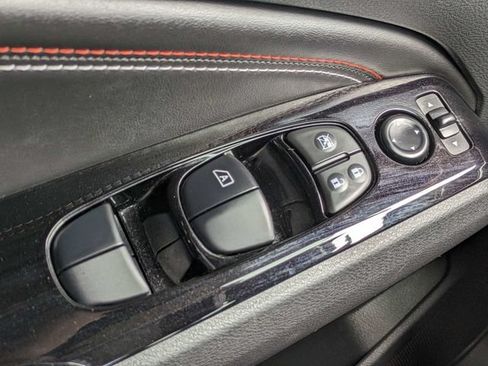 Used 2023 Nissan Altima 2.0 SR FWD image 26