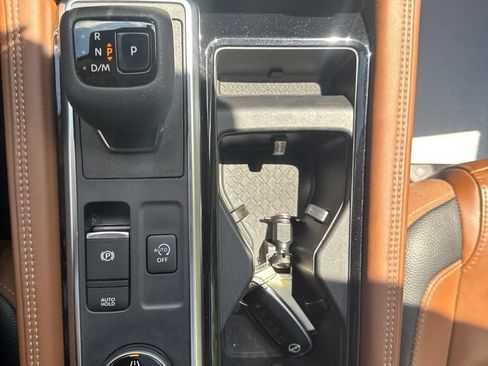 Used 2023 Nissan Pathfinder Platinum w/ Cargo Package AWD/4WD image 22