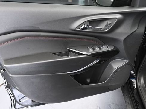 New 2026 Chevrolet Trax RS w/ Sunroof Package FWD image 20