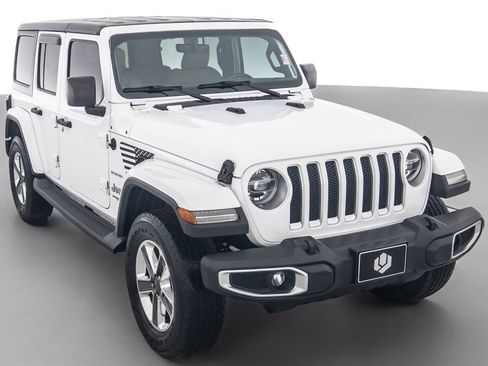 Used 2018 Jeep Wrangler Unlimited Sahara AWD/4WD image 1
