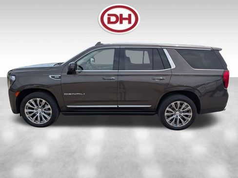 Used 2021 GMC Yukon Denali w/ Denali Ultimate Package AWD/4WD image 9