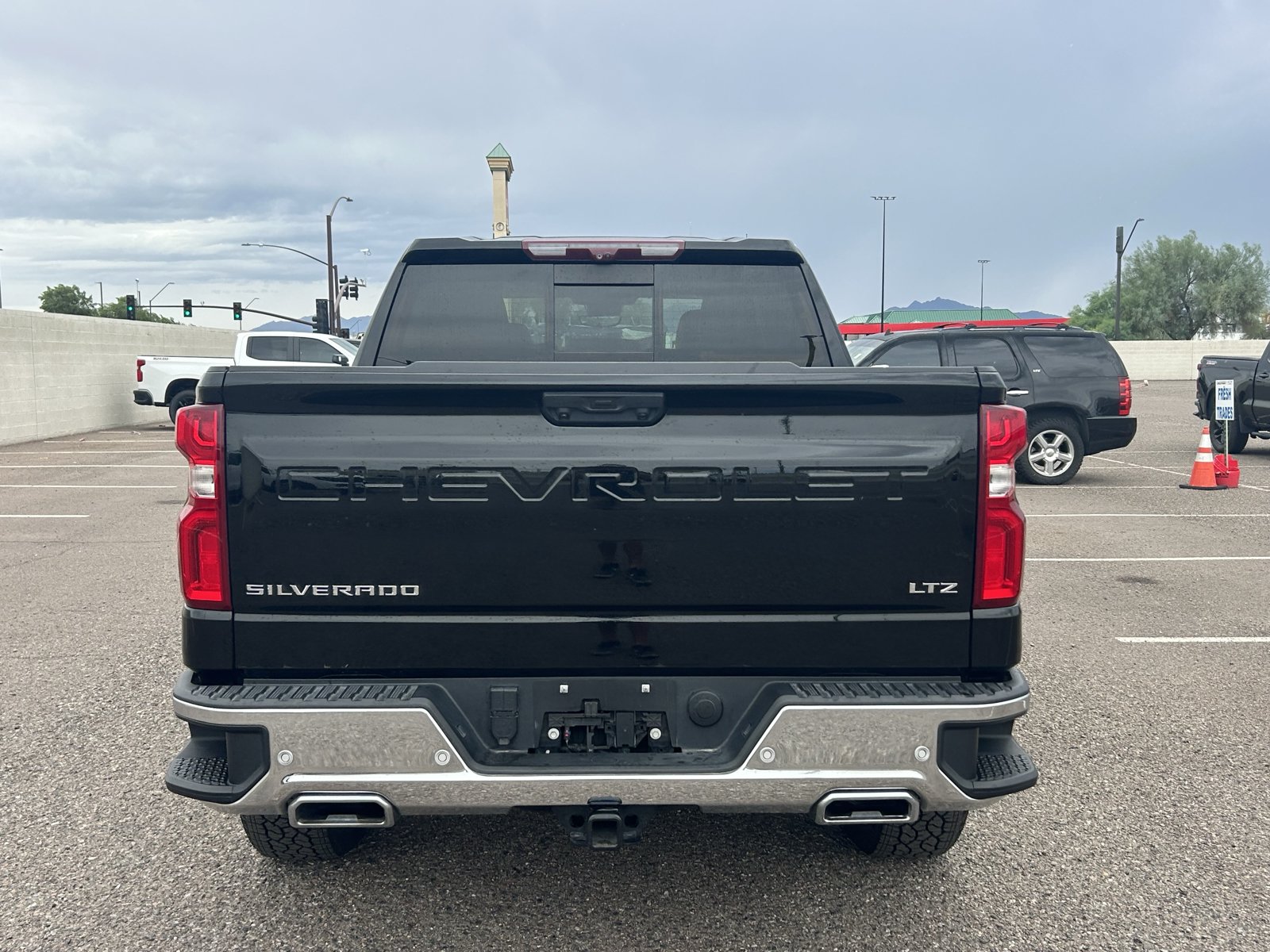 Used 2024 Chevrolet Silverado 1500 LTZ w/ LTZ Premium Package AWD/4WD image 4