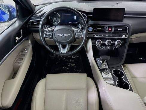 Used 2022 Genesis G70 2.0T RWD image 3