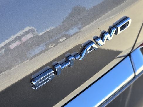 Certified 2025 Acura MDX w/ Technology Package image 10