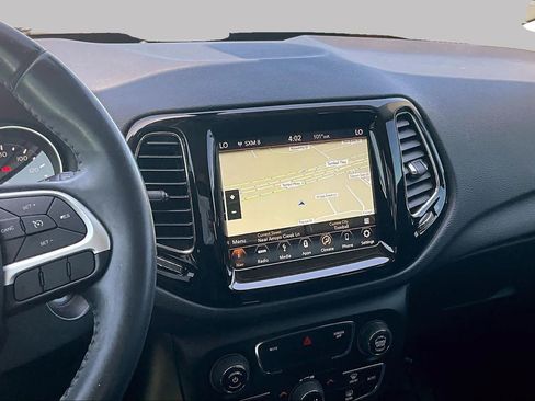 Used 2018 Jeep Compass Latitude w/ Popular Equipment Group FWD image 7