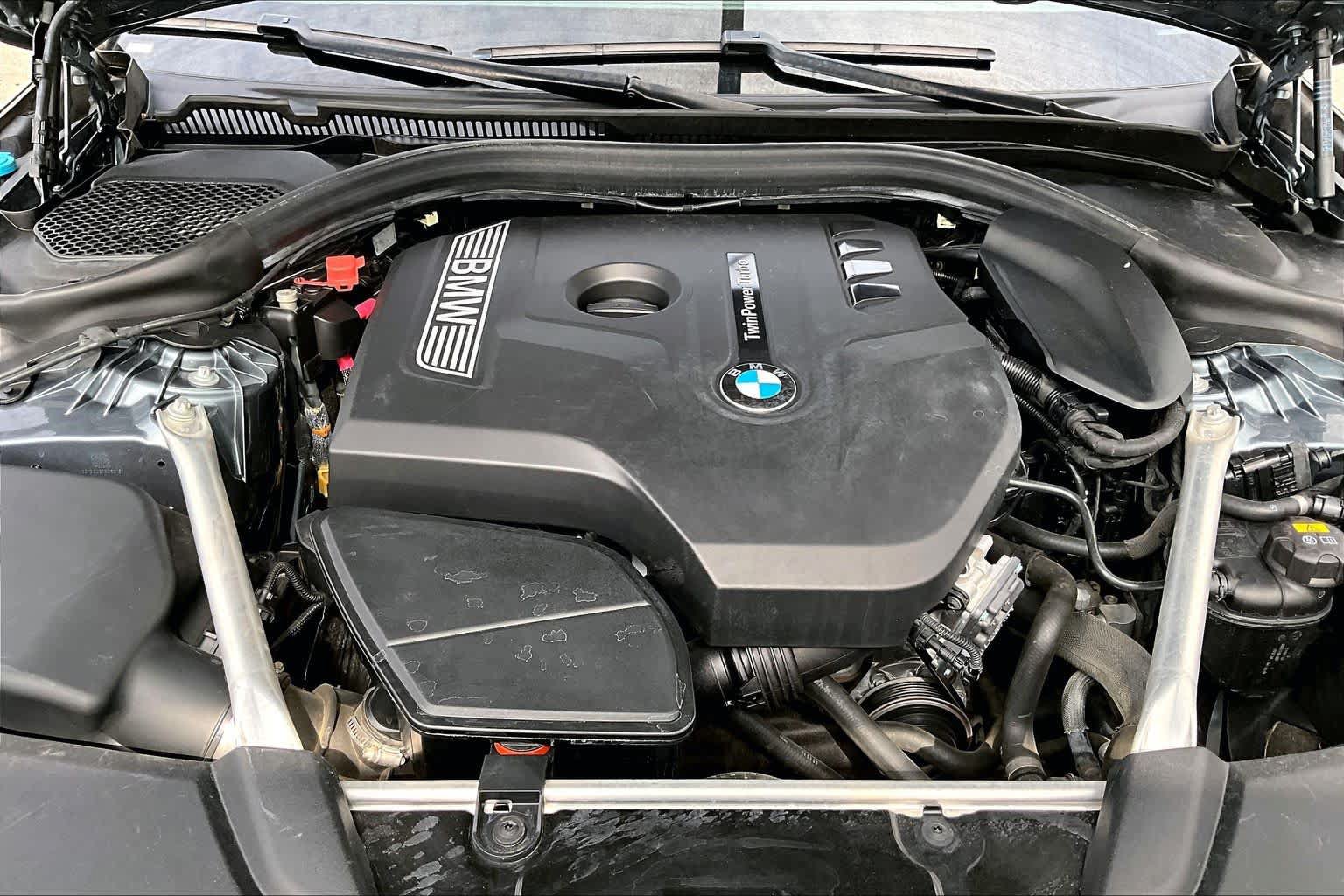 Used 2019 BMW 530i w/ Convenience Package RWD image 32