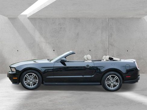 Used 2012 Ford Mustang Premium RWD image 5