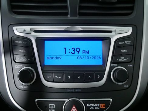 Used 2014 Hyundai Accent GS FWD image 29