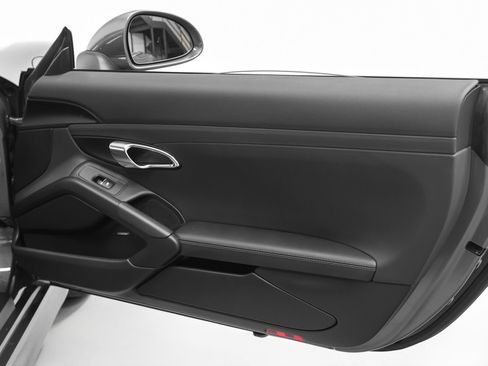 Certified 2016 Porsche Cayman S RWD image 25