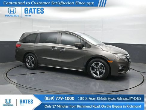Used 2018 Honda Odyssey Touring image 1