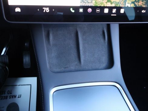 Used 2023 Tesla Model Y Long Range image 19