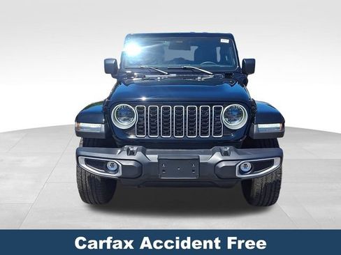 Used 2025 Jeep Wrangler Unlimited Sahara AWD/4WD image 2